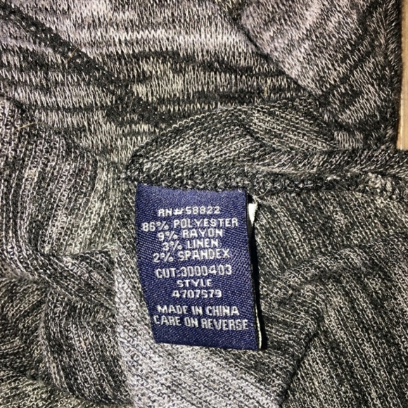 Max studios Tunic - Picture 4 of 4